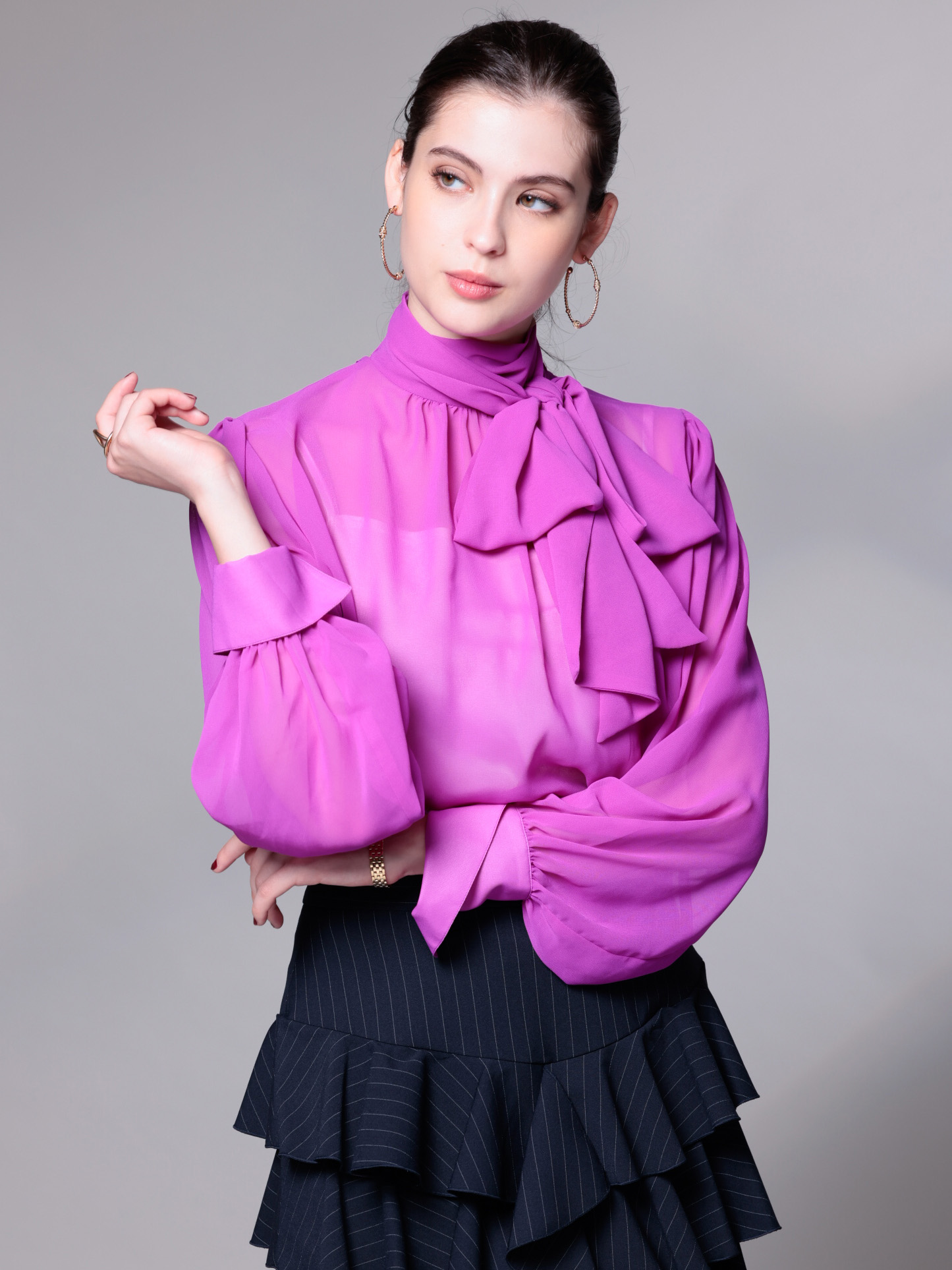 シアーブラウス