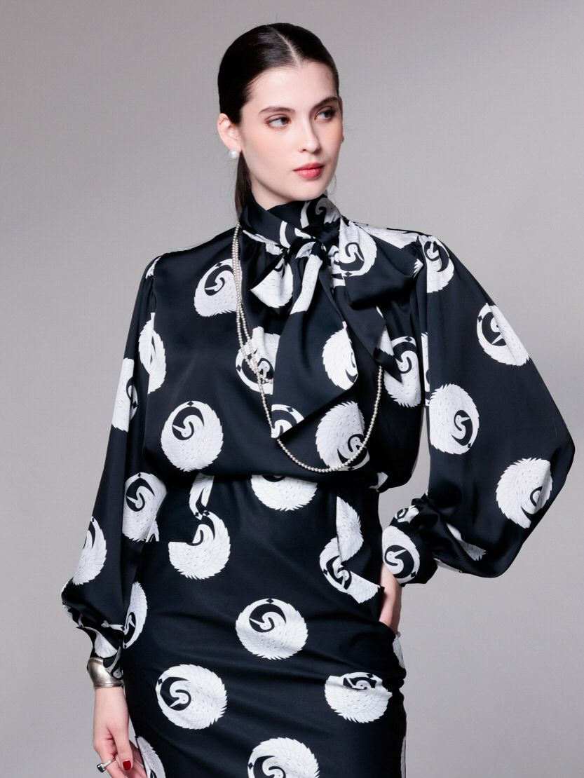 AUSPICIOUS Blouse & Skirt