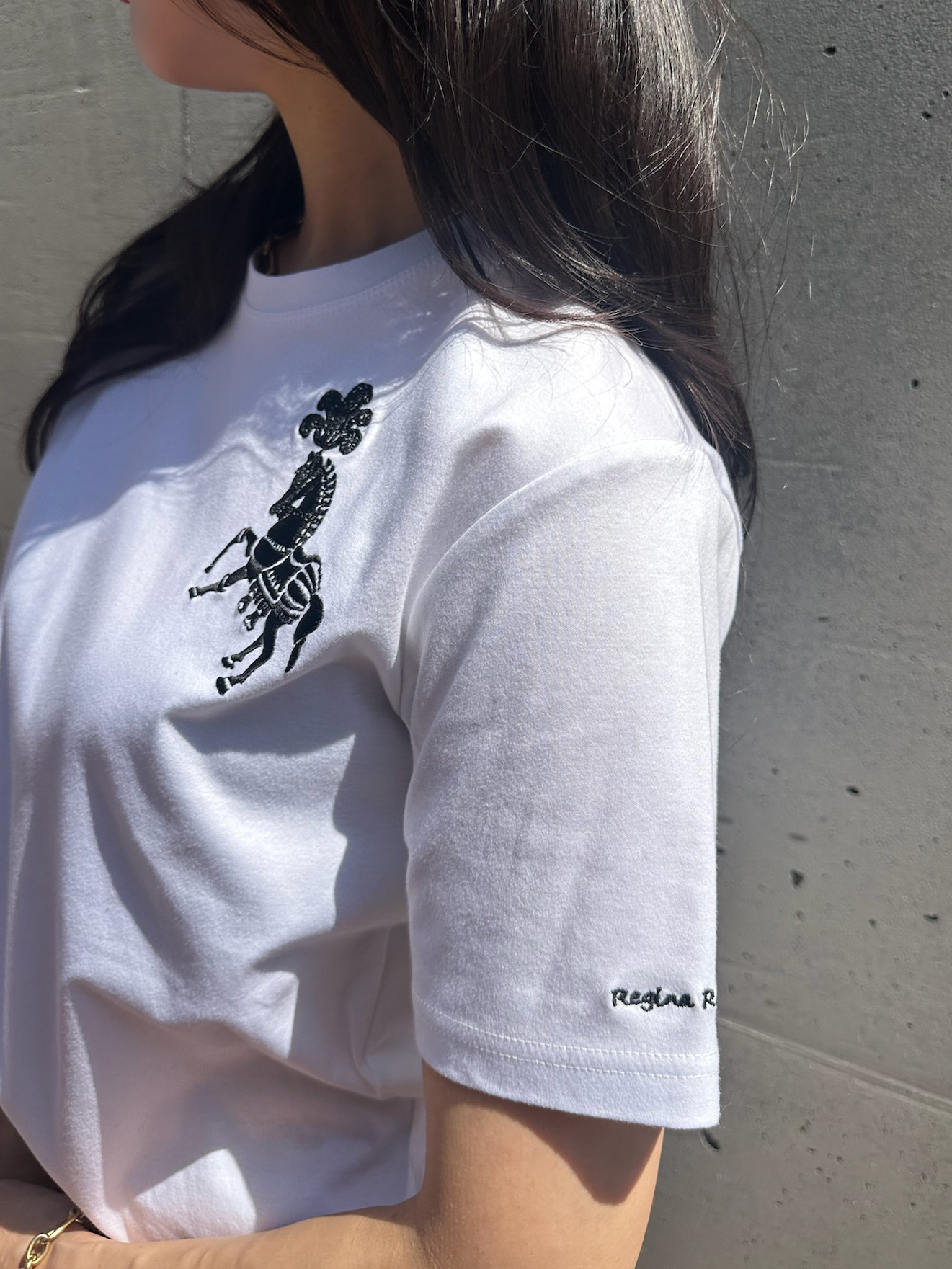 LOOK03 刺繍ディテール