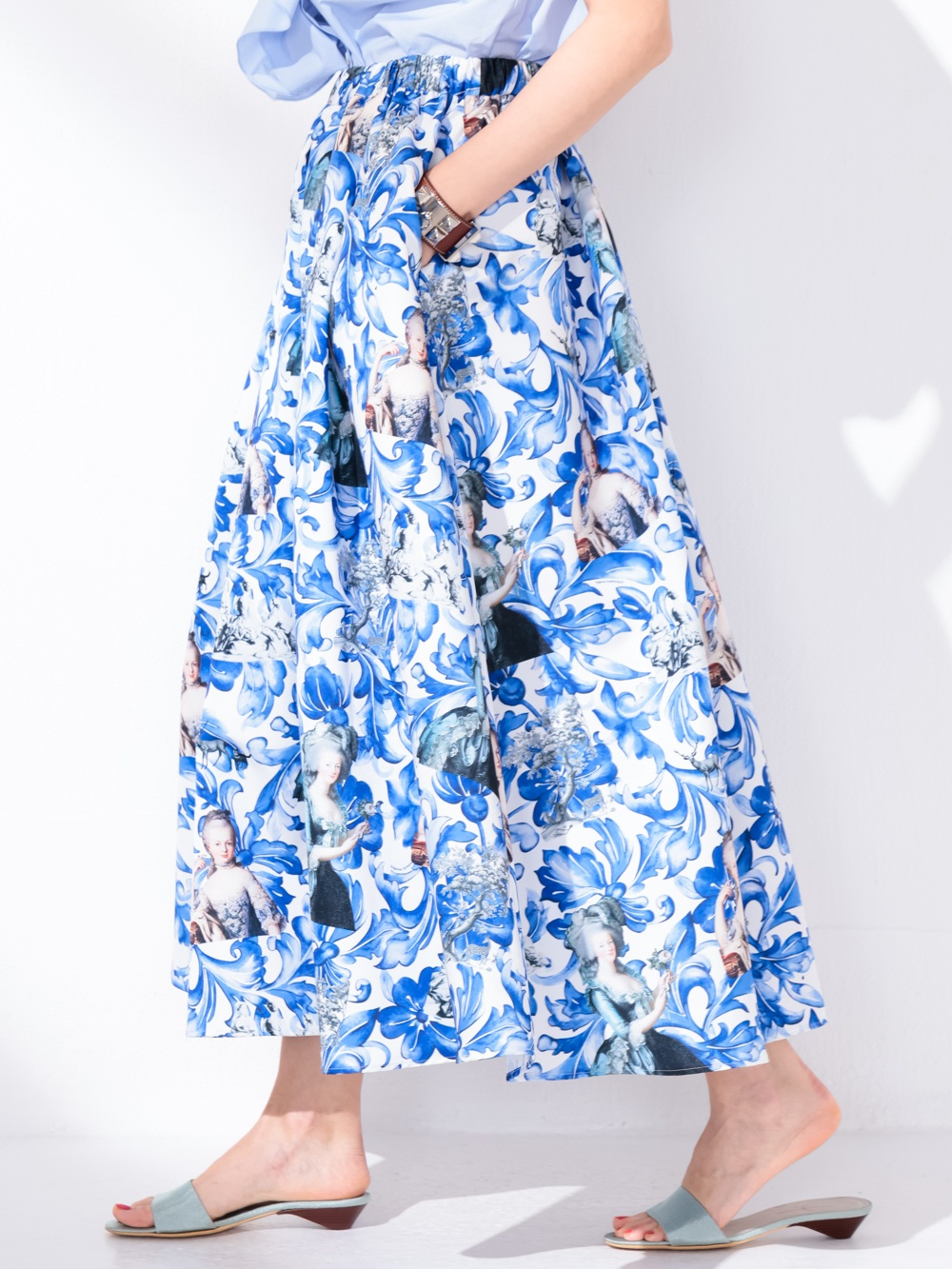 ロングスカート置き画像