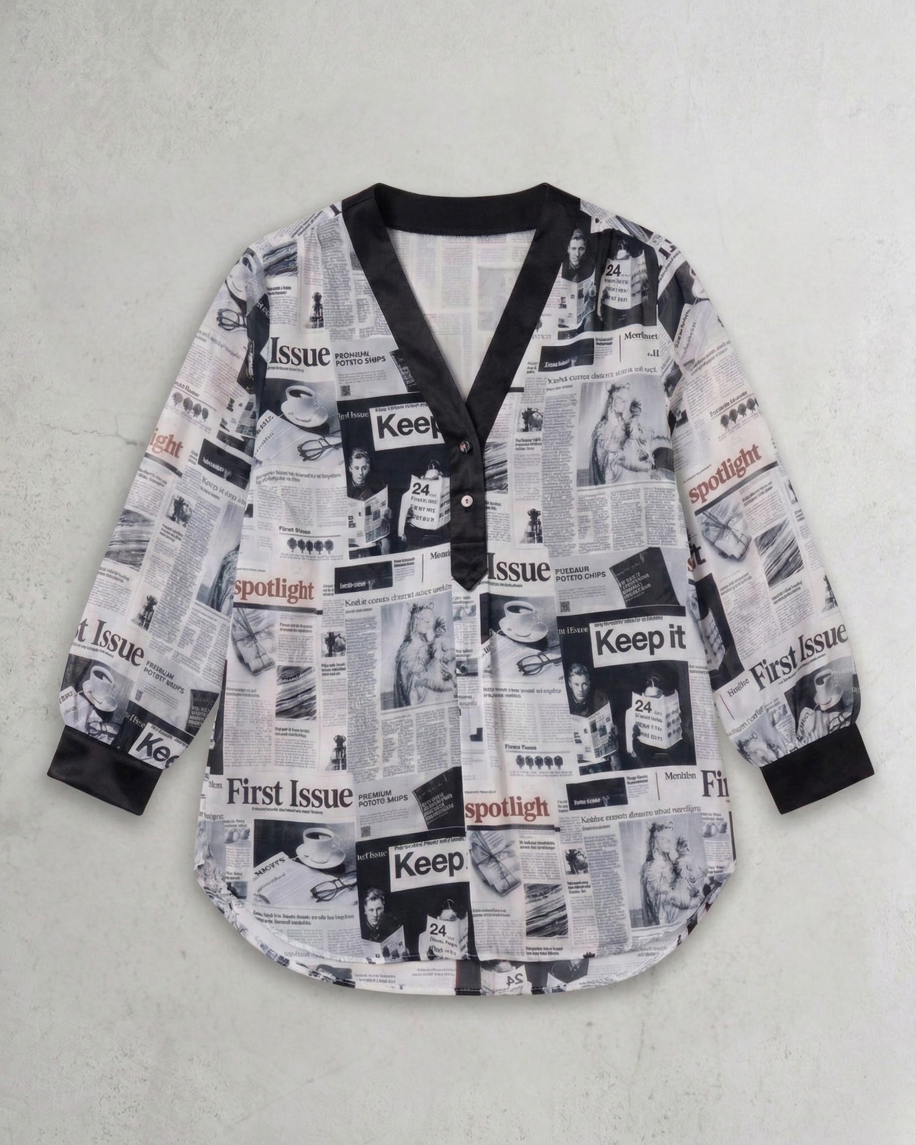 Spotlight ニュースペーパー柄スキッパーブラウス