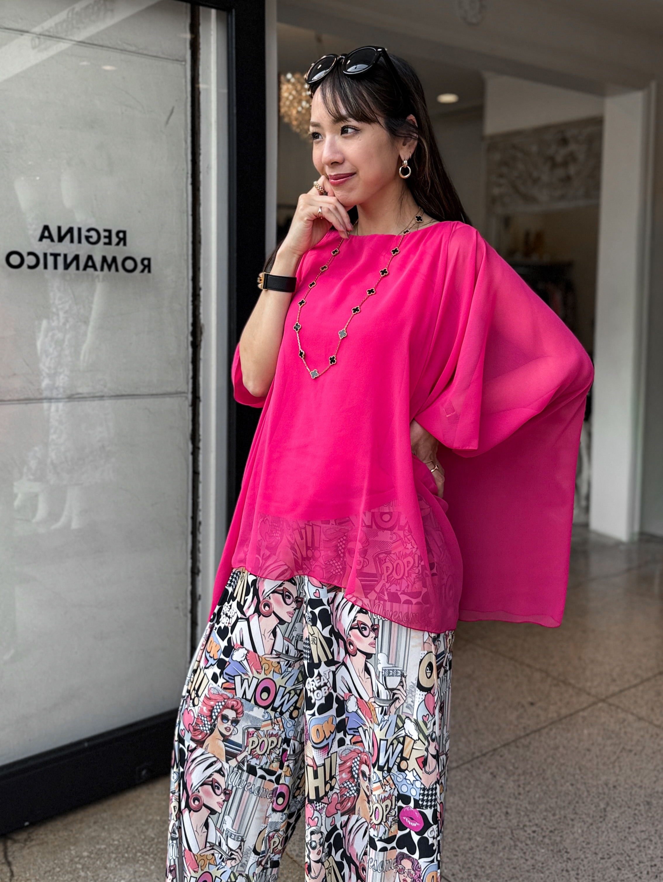 LOOK 02