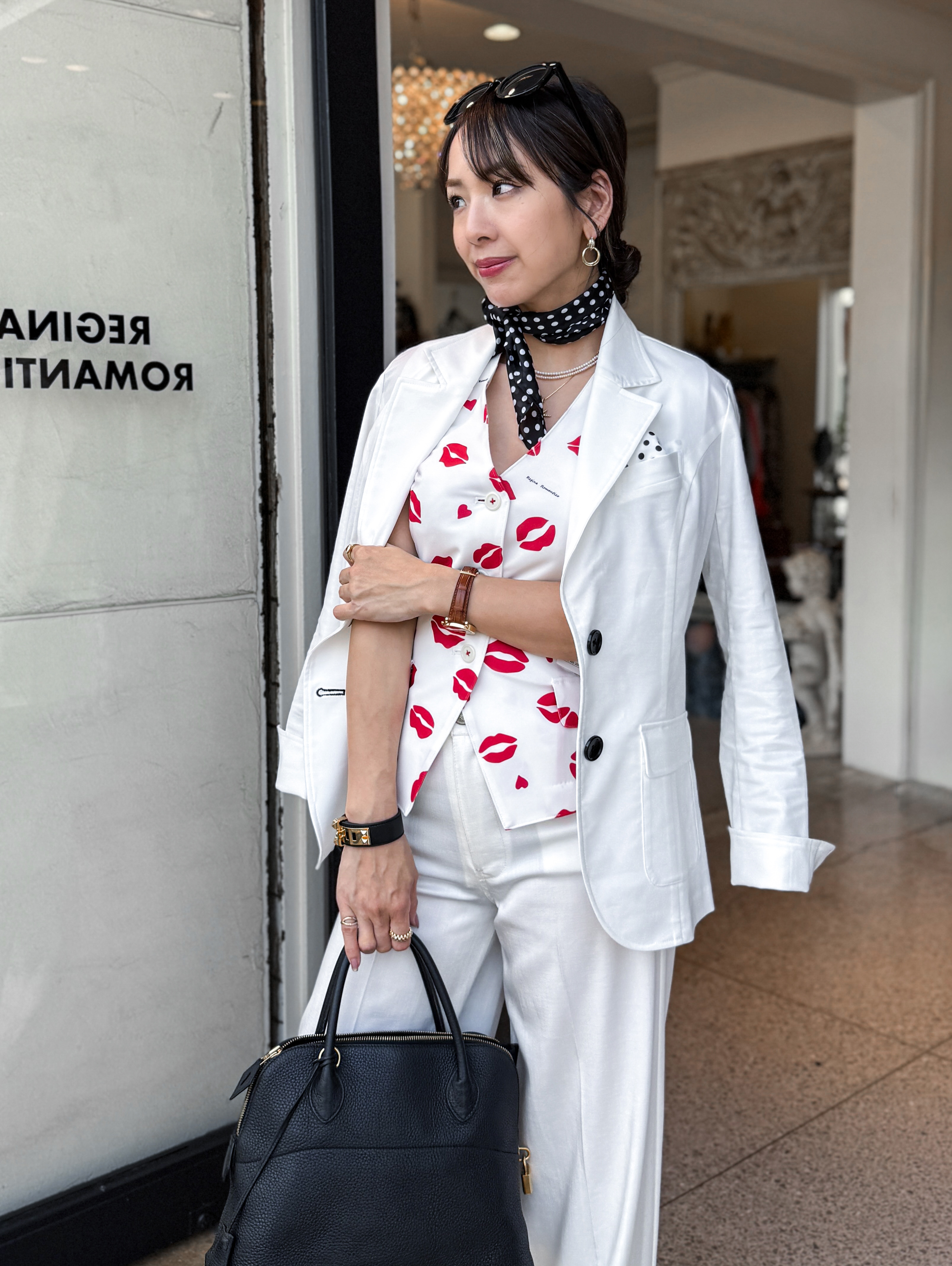 LOOK 04