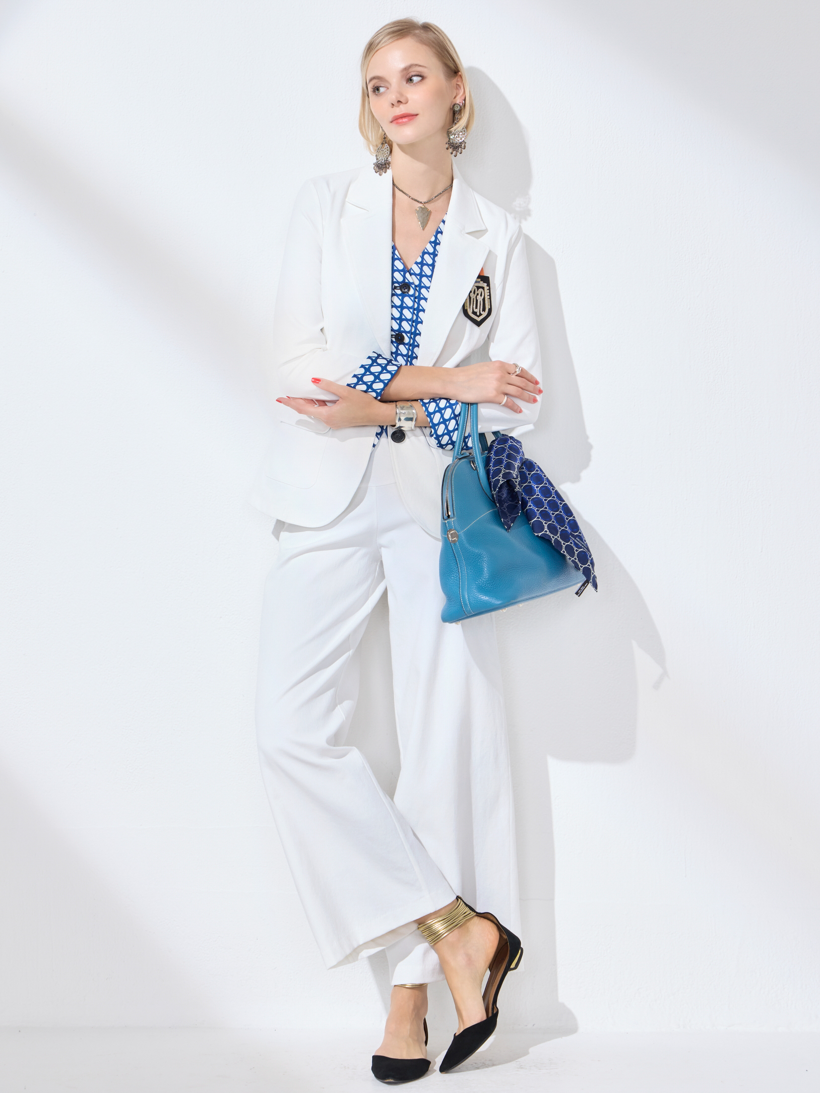 LOOK 06