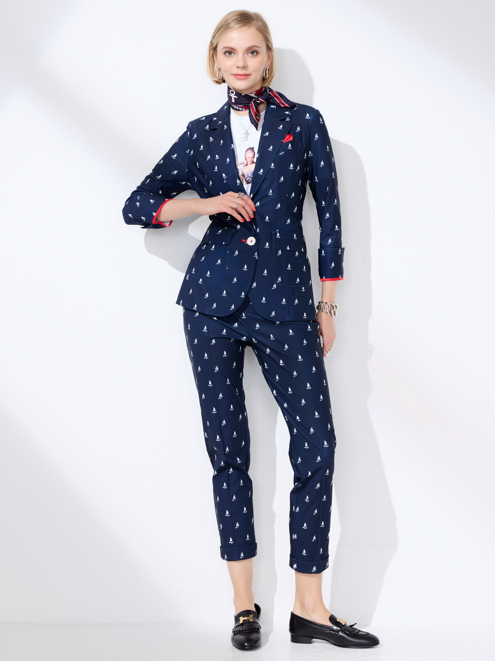 LOOK 27