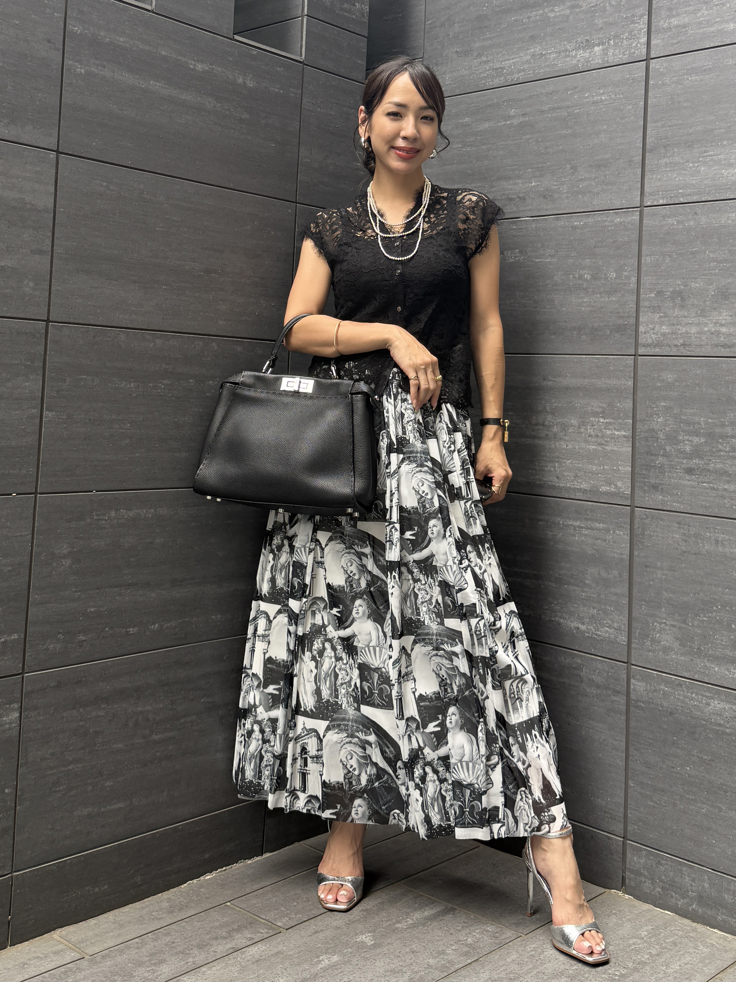 LOOK12