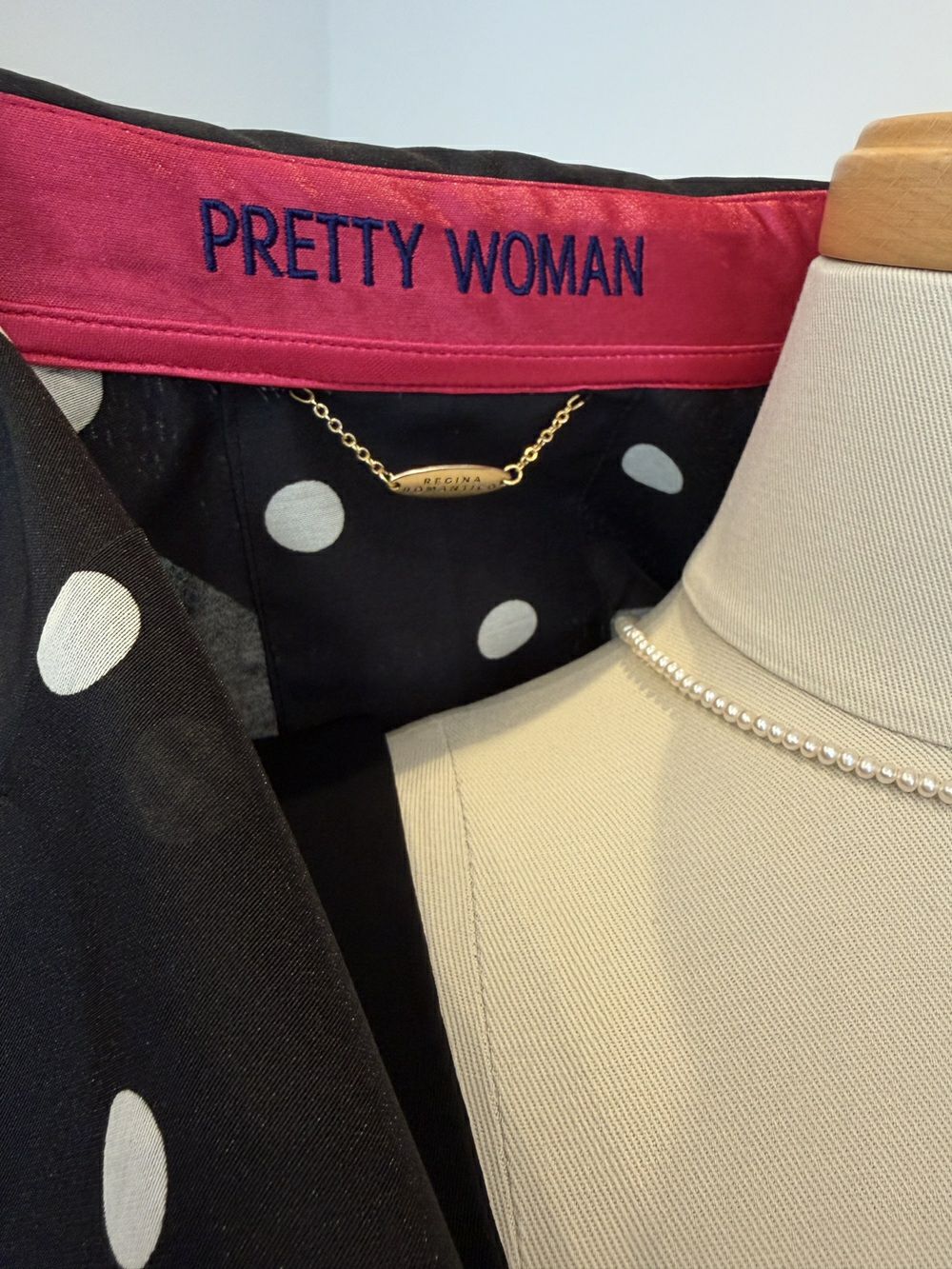 【週末セール】新品春物　レジィーナロマンティコ コートワンピース PRETTY WOMAN